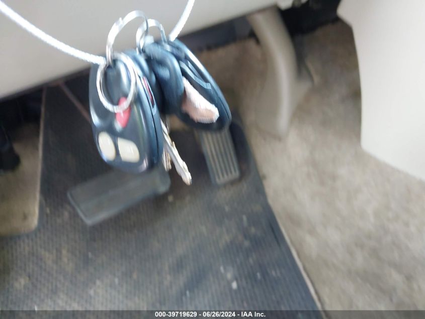 2001 Chevrolet Suburban 1500 Lt VIN: 1GNFK16T41J239470 Lot: 39719629