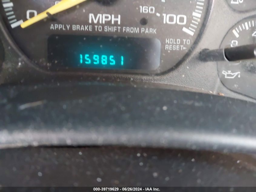 2001 Chevrolet Suburban 1500 Lt VIN: 1GNFK16T41J239470 Lot: 39719629