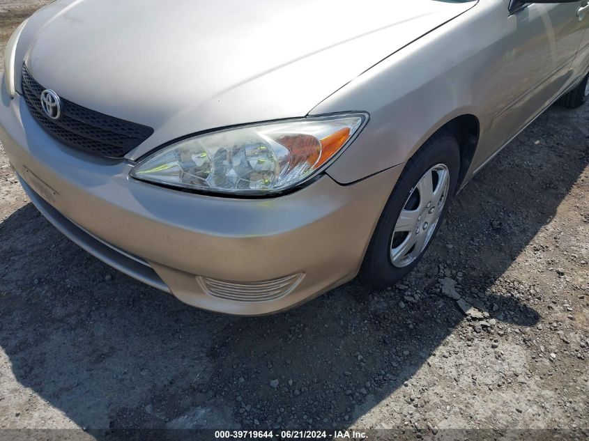 2004 Toyota Camry Le VIN: 4T1BE32K84U906725 Lot: 39719644