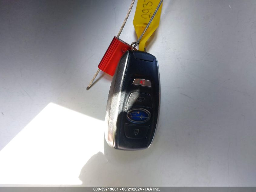 2017 Subaru Outback 3.6R Limited VIN: 4S4BSENC9H3371800 Lot: 39719681