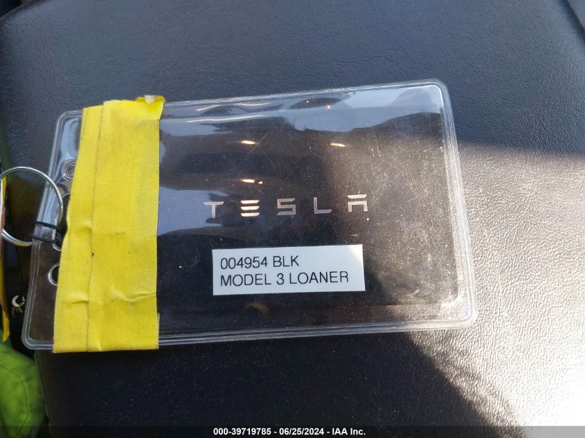 5YJ3E1EAXJF004954 2018 Tesla Model 3 Long Range/Mid Range