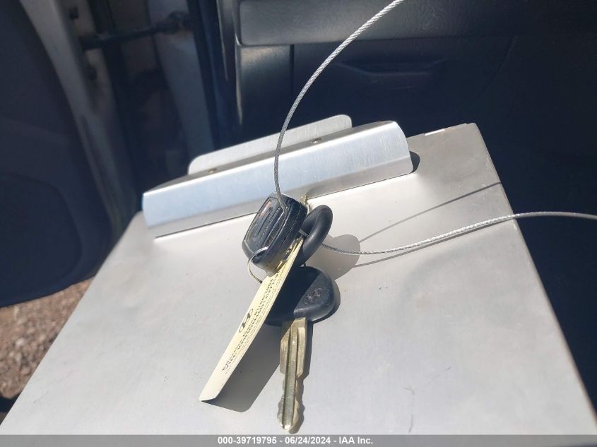 2004 Hyundai Elantra Gls/Gt VIN: KMHDN46D14U731017 Lot: 39719795