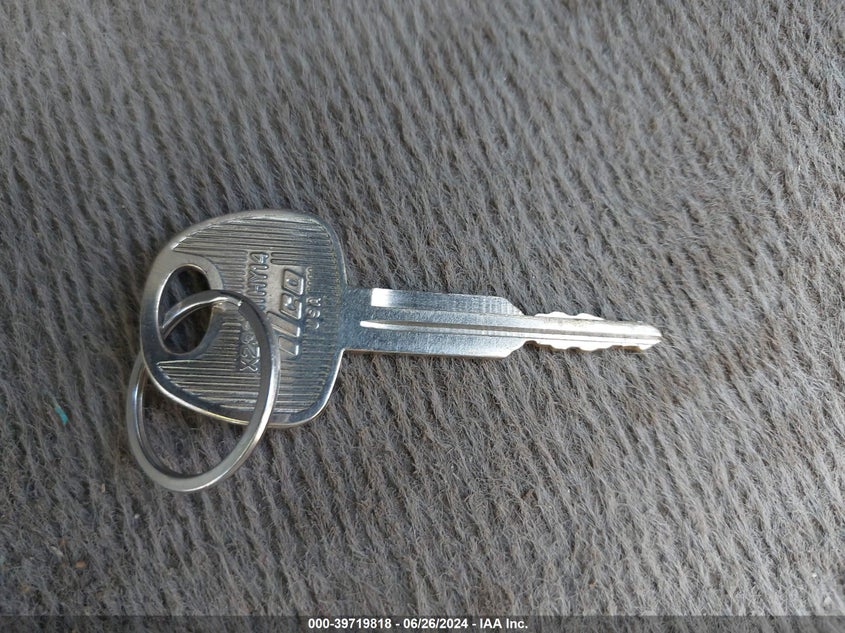 2005 Hyundai Accent Gls VIN: KMHCG45C75U592981 Lot: 39719818