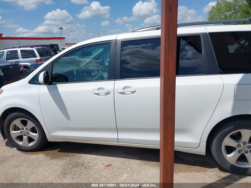 2016 Toyota Sienna Le 8 Passenger VIN: 5TDKK3DC5GS695463 Lot: 39719901
