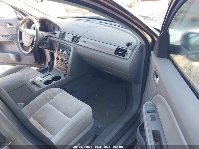 2006 Ford Five Hundred Se VIN: 1FAFP23106G131294 Lot: 39719904