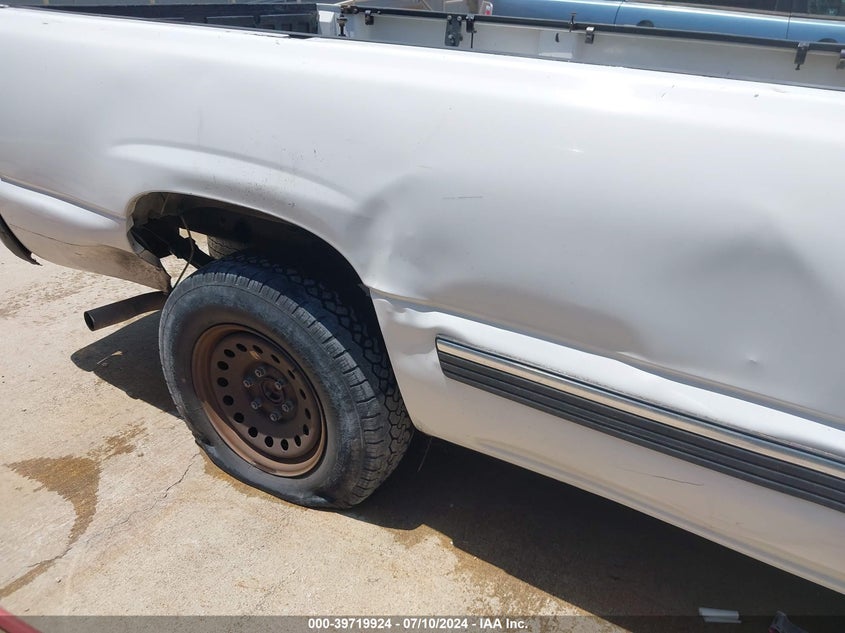 2002 Chevrolet Silverado 1500 VIN: 1GCEC14W32Z317898 Lot: 39719924