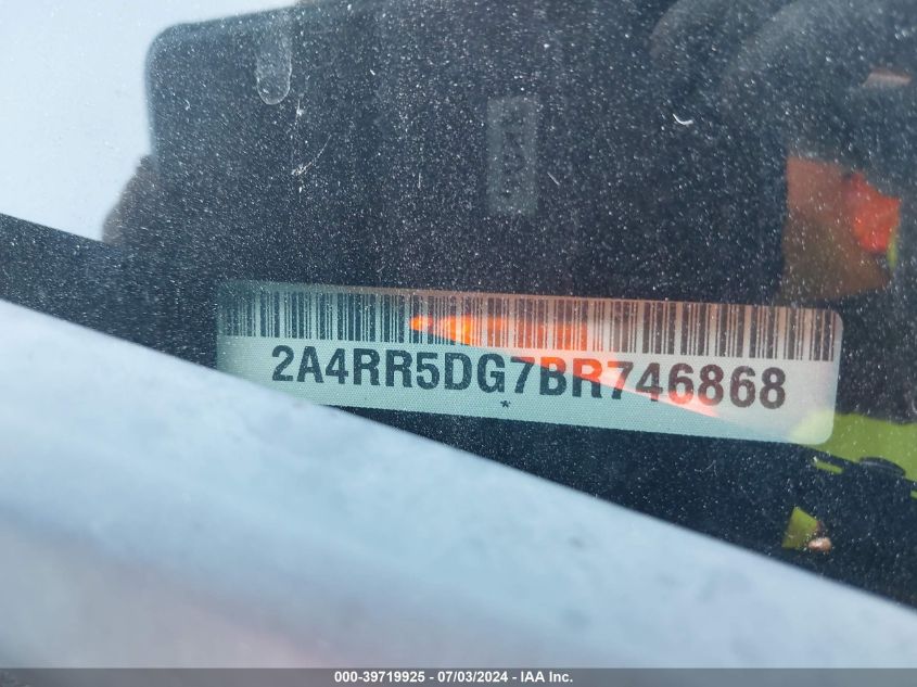2011 Chrysler Town & Country Touring VIN: 2A4RR5DG7BR746868 Lot: 39719925