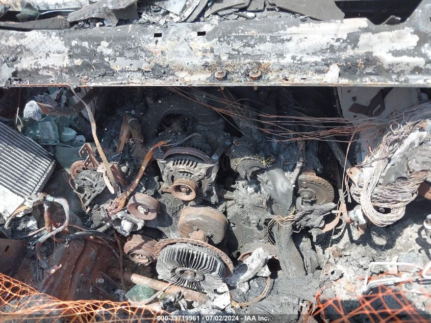 2018 Ford Econoline E450 Super Duty Cutwy Van VIN: 1FDXE4FS1JDC15036 Lot: 39719961