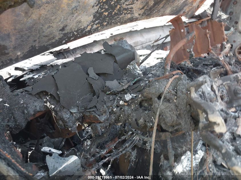 2018 Ford Econoline E450 Super Duty Cutwy Van VIN: 1FDXE4FS1JDC15036 Lot: 39719961