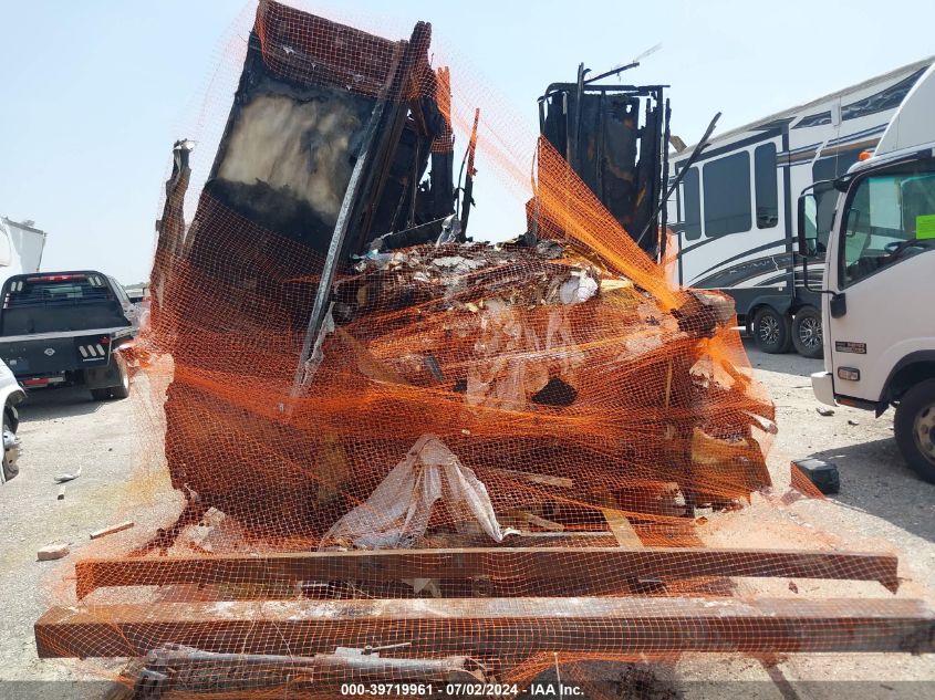 2018 Ford Econoline E450 Super Duty Cutwy Van VIN: 1FDXE4FS1JDC15036 Lot: 39719961