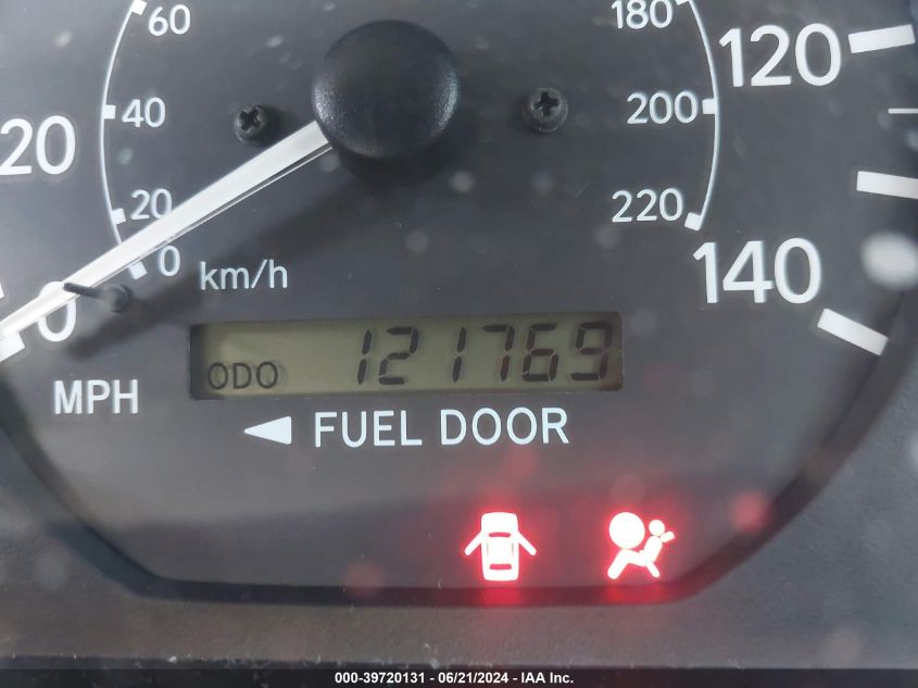 2000 Toyota Camry Le VIN: 4T1BG22K1YU008588 Lot: 39720131