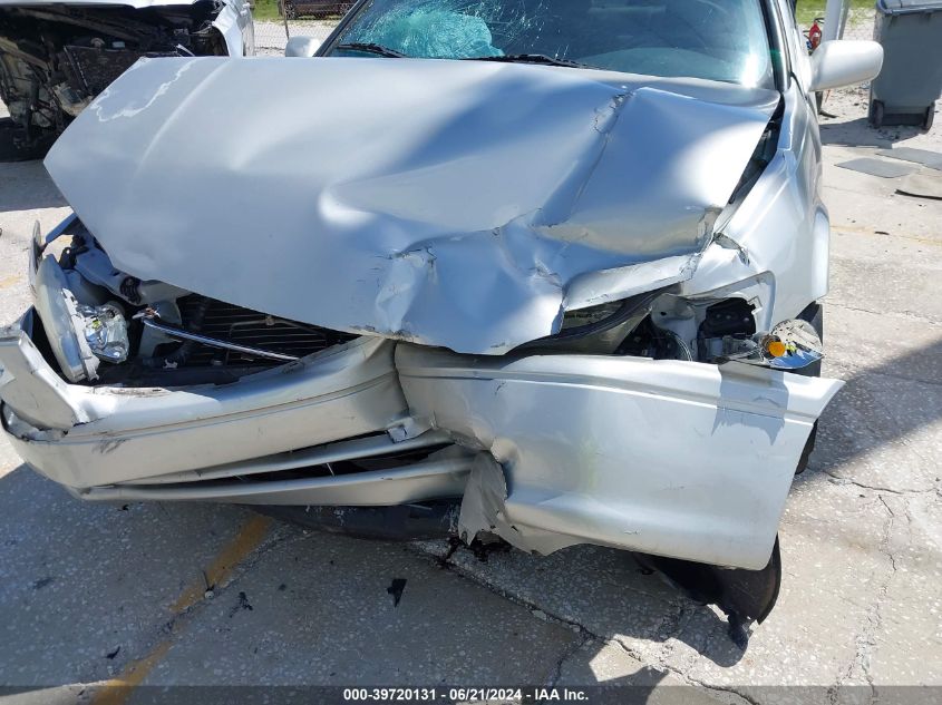 2000 Toyota Camry Le VIN: 4T1BG22K1YU008588 Lot: 39720131