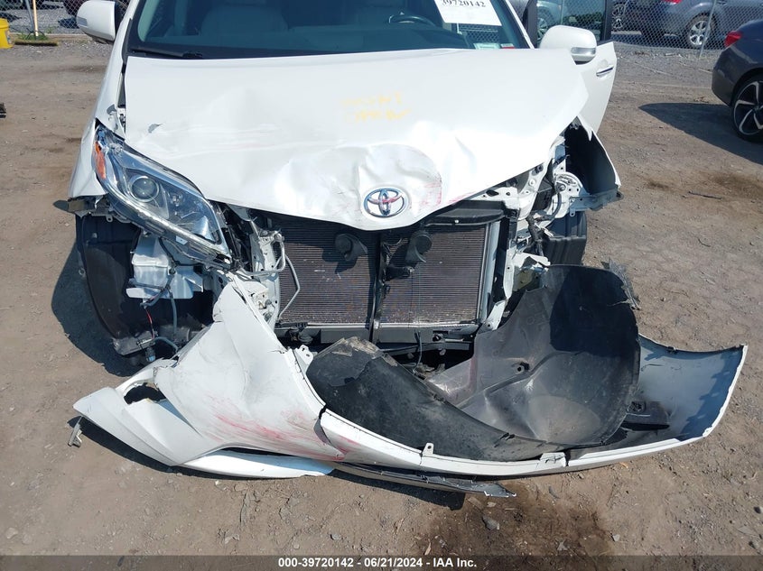 2015 Toyota Sienna Limited Premium 7 Passenger VIN: 5TDDK3DC8FS115601 Lot: 39720142