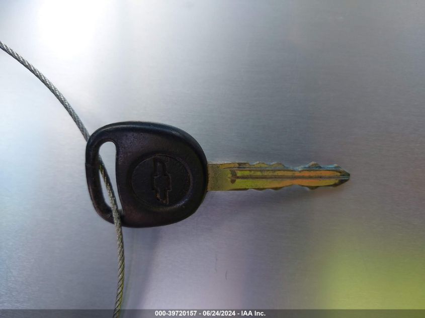 2005 Chevrolet Silverado 1500 Z71 VIN: 2GCEK19B851362969 Lot: 39720157