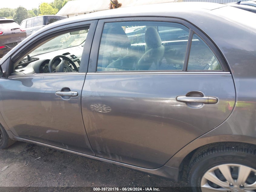 2013 TOYOTA COROLLA LE - 2T1BU4EE0DC090948