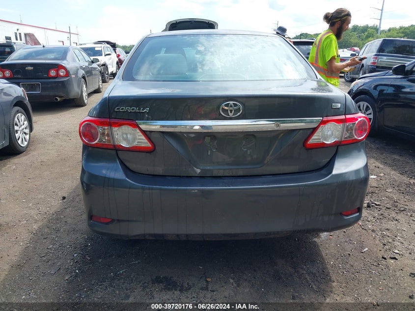 2013 TOYOTA COROLLA LE - 2T1BU4EE0DC090948