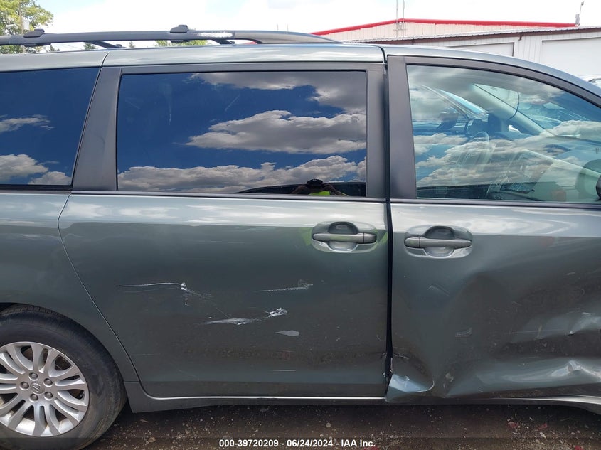 2013 Toyota Sienna Xle V6 8 Passenger VIN: 5TDYK3DC7DS367547 Lot: 39720209