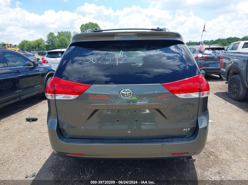 2013 Toyota Sienna Xle V6 8 Passenger VIN: 5TDYK3DC7DS367547 Lot: 39720209