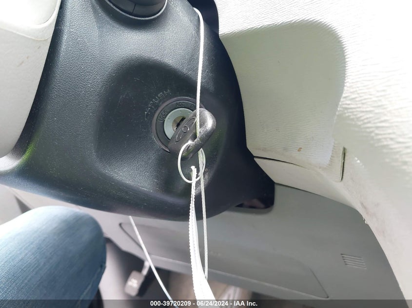 2013 Toyota Sienna Xle V6 8 Passenger VIN: 5TDYK3DC7DS367547 Lot: 39720209