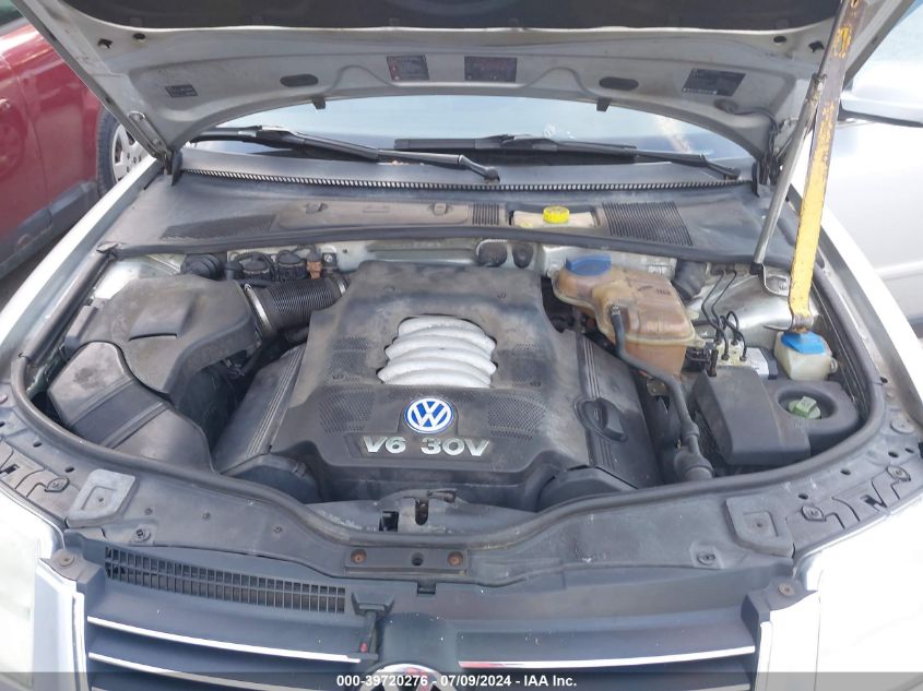 2002 Volkswagen Passat Glx VIN: WVWRH63B72E208690 Lot: 39720276