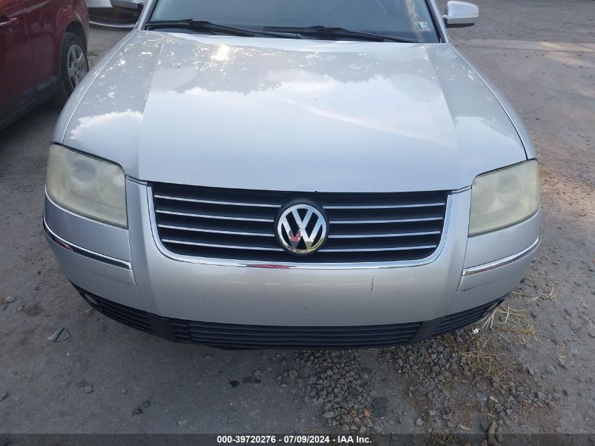 2002 Volkswagen Passat Glx VIN: WVWRH63B72E208690 Lot: 39720276