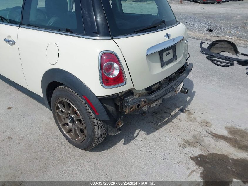 2012 Mini Cooper VIN: WMWSU3C55CT261307 Lot: 39720328