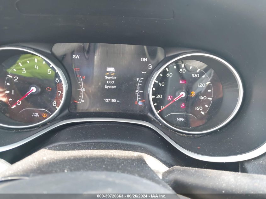 2018 Jeep Compass Limited 4X4 VIN: 3C4NJDCB8JT136064 Lot: 39720363