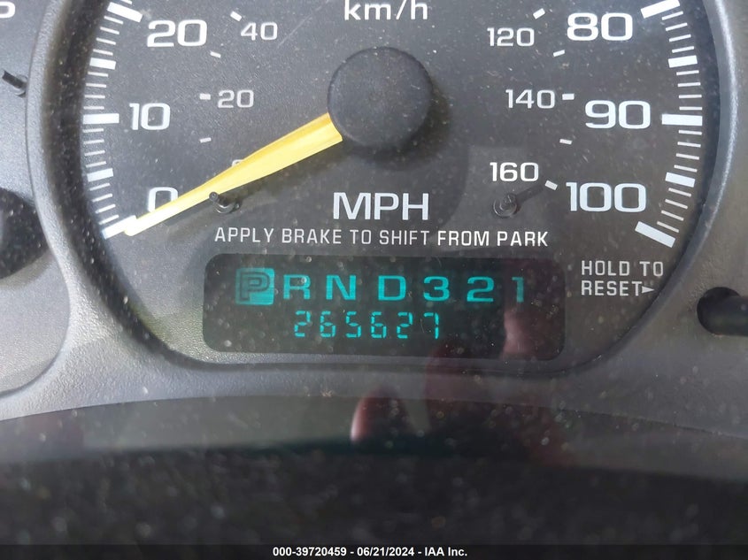 1999 Chevrolet Silverado 1500 VIN: 1GCEC14W1XZ119845 Lot: 39720459