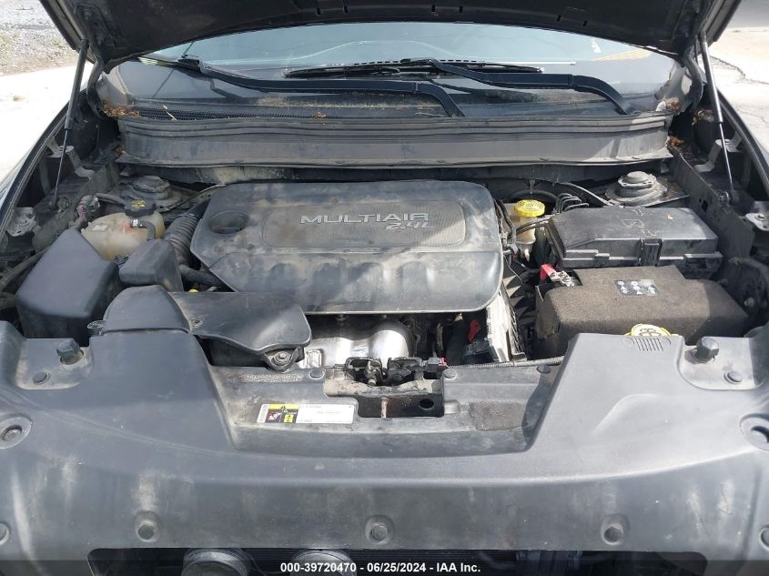 2015 Jeep Cherokee Latitude VIN: 1C4PJMCB9FW576935 Lot: 39720470