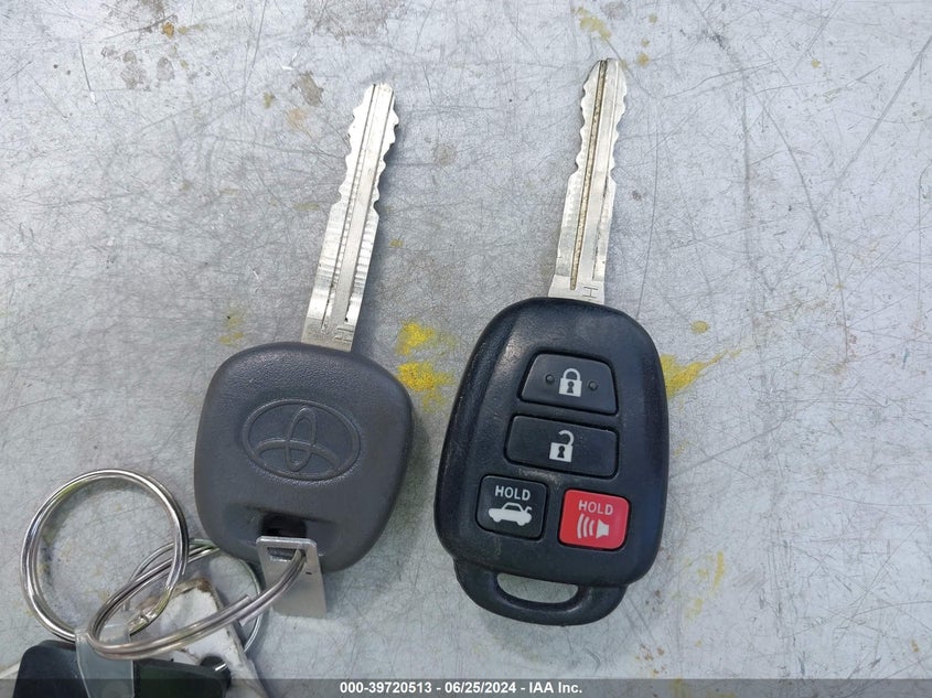 2016 Toyota Camry Le/Xle/Se/Xse VIN: 4T1BF1FK5GU580320 Lot: 39720513