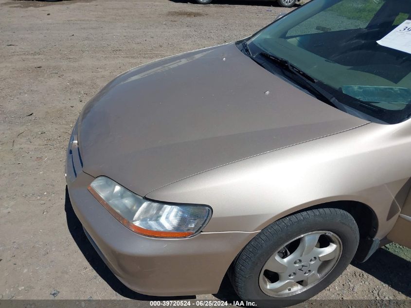2000 Honda Accord Ex VIN: 1HGCG5661YA155780 Lot: 39720524