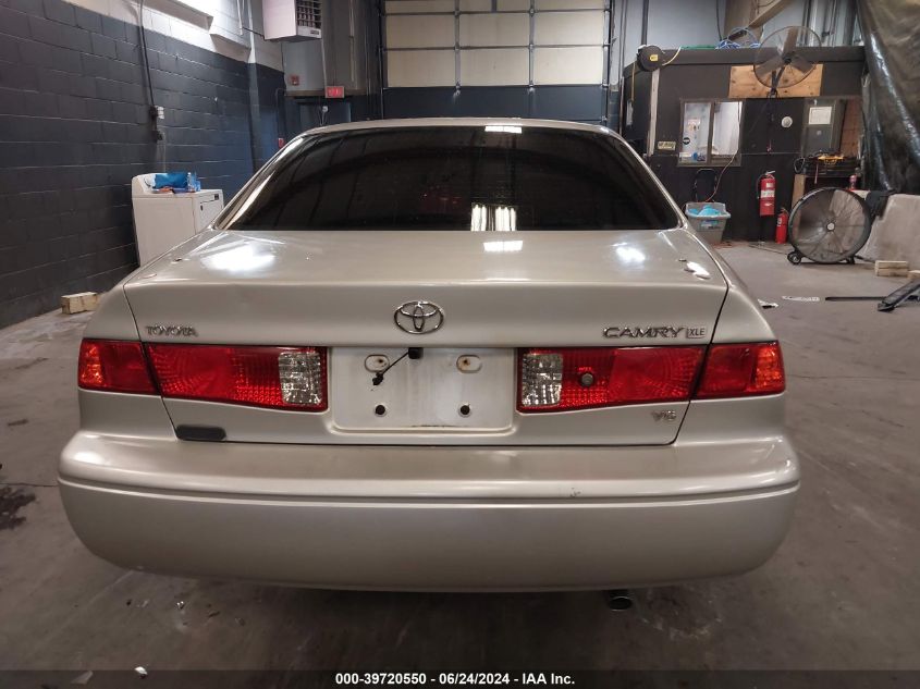 2000 Toyota Camry Xle V6 VIN: 4T1BF28K4YU107948 Lot: 39720550