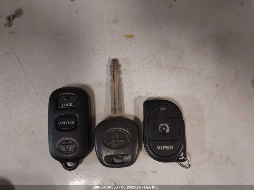 2000 Toyota Camry Xle V6 VIN: 4T1BF28K4YU107948 Lot: 39720550