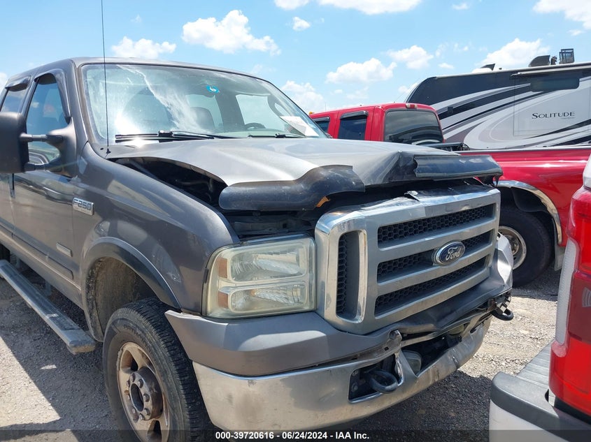 2005 Ford F-250 Lariat/Xl/Xlt VIN: 1FTSW21P05EA75144 Lot: 39720616