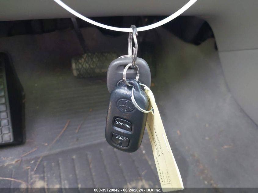 2005 Toyota Corolla Le VIN: 1NXBR32EX5Z402354 Lot: 39720842