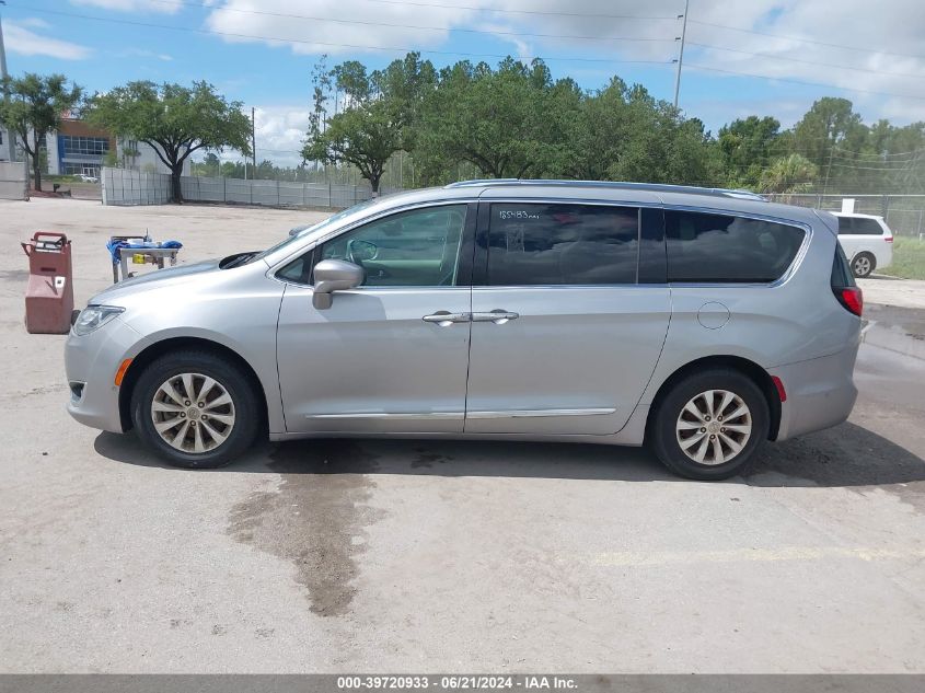 2018 Chrysler Pacifica Touring L VIN: 2C4RC1BG6JR269982 Lot: 39720933