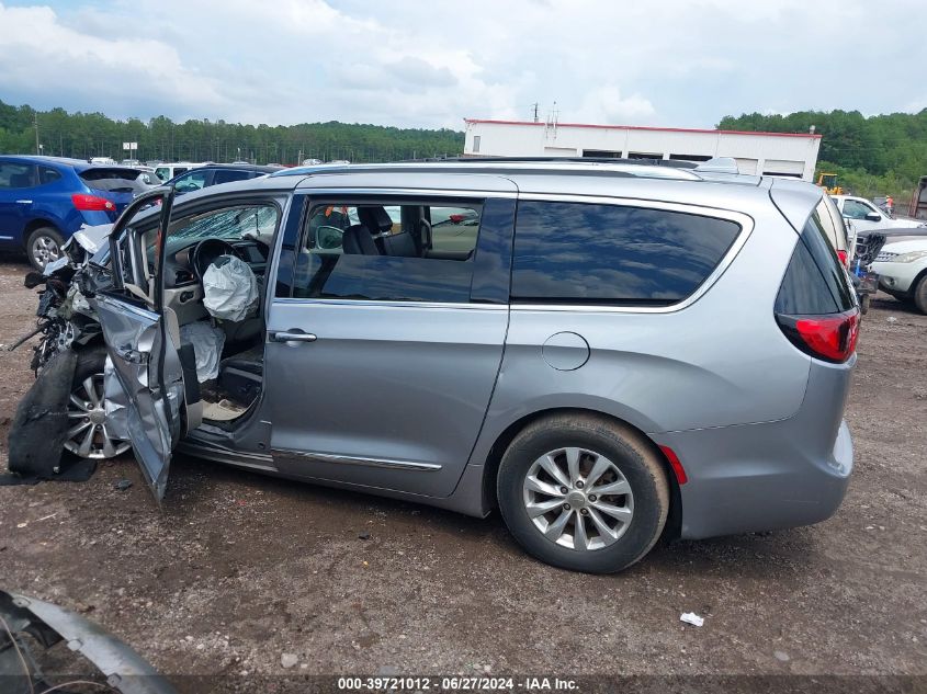 2018 Chrysler Pacifica Touring L VIN: 2C4RC1BG4JR274386 Lot: 39721012