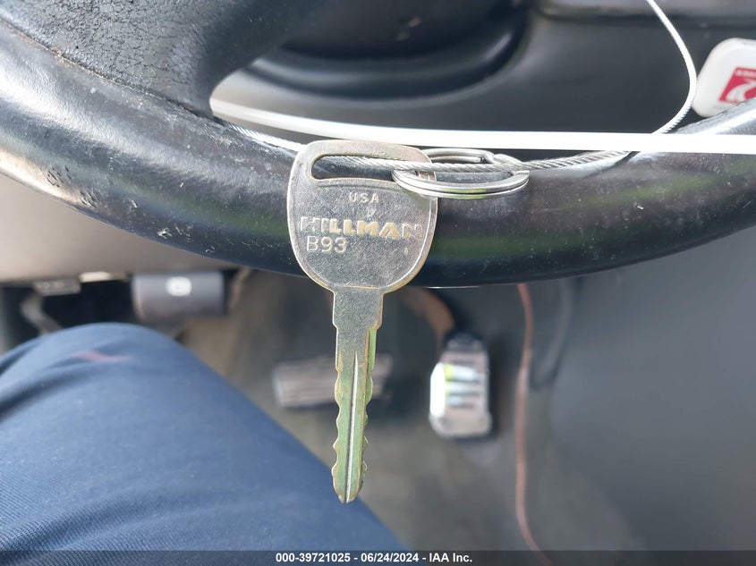 2004 Chevrolet Silverado 1500 Ls VIN: 2GCEC19T541267080 Lot: 39721025