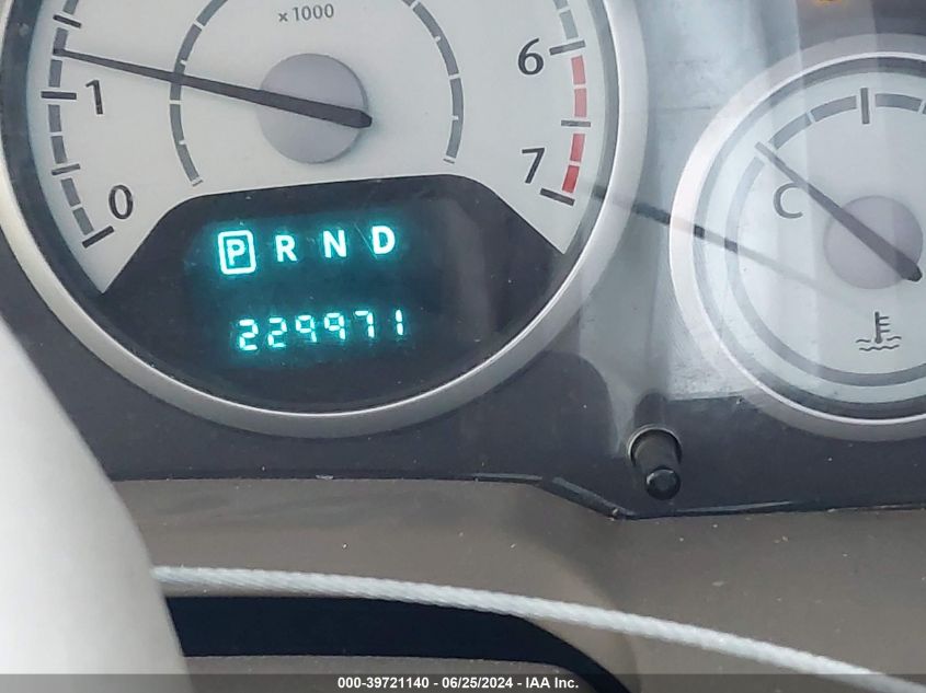 2010 Chrysler Town & Country Touring VIN: 2A4RR5D14AR183644 Lot: 39721140