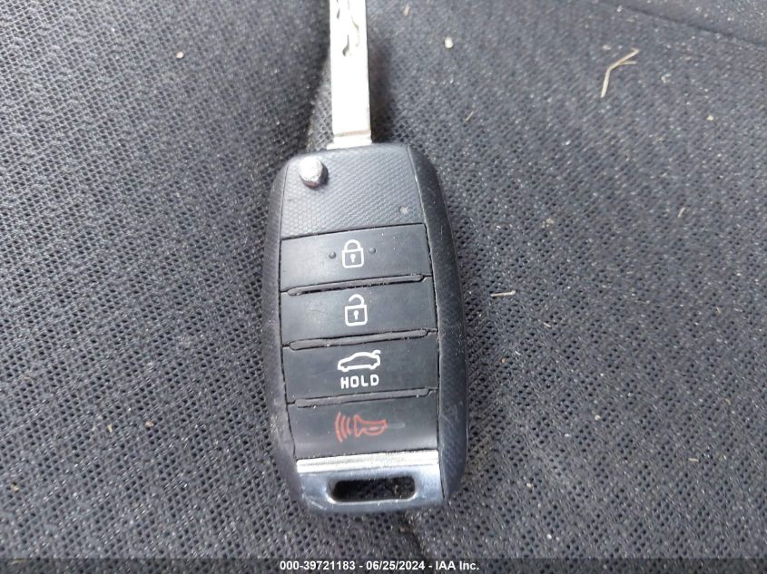 2017 Kia Optima Lx VIN: 5XXGT4L38HG125972 Lot: 39721183