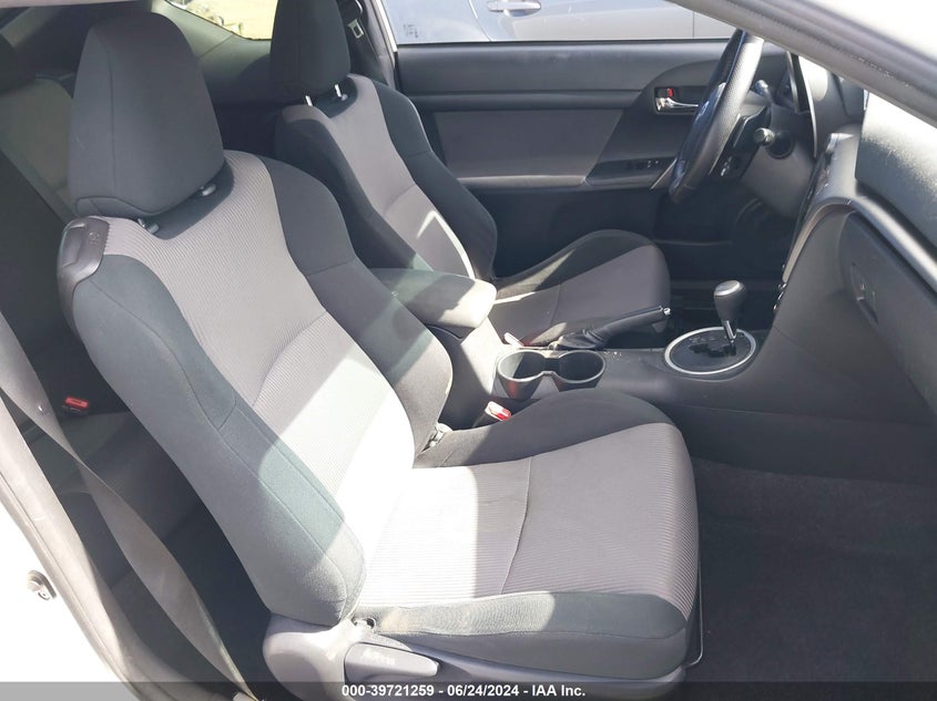 2016 Scion Tc VIN: JTKJF5C72GJ025410 Lot: 39721259