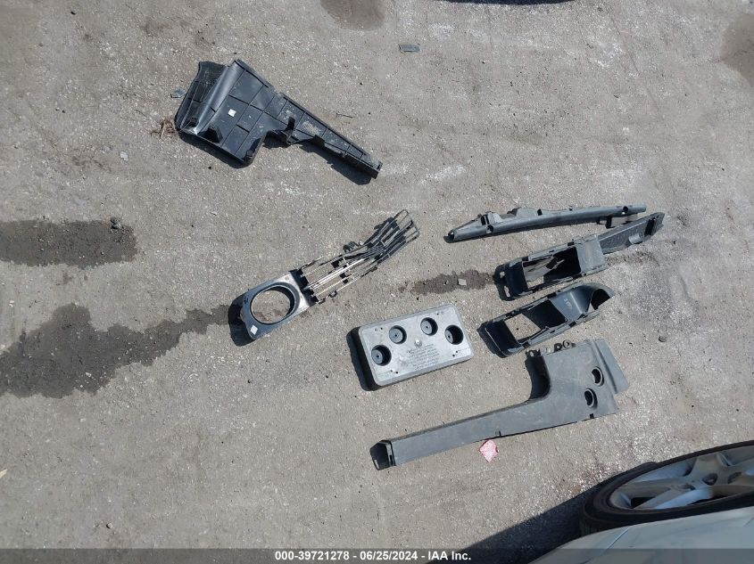 2008 Acura Tl 3.2 VIN: 19UUA66218A010893 Lot: 39721278