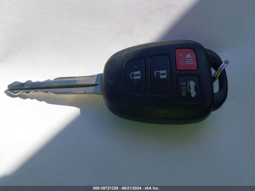 2012 Toyota Camry Le VIN: 4T1BF1FK8CU038171 Lot: 39721329