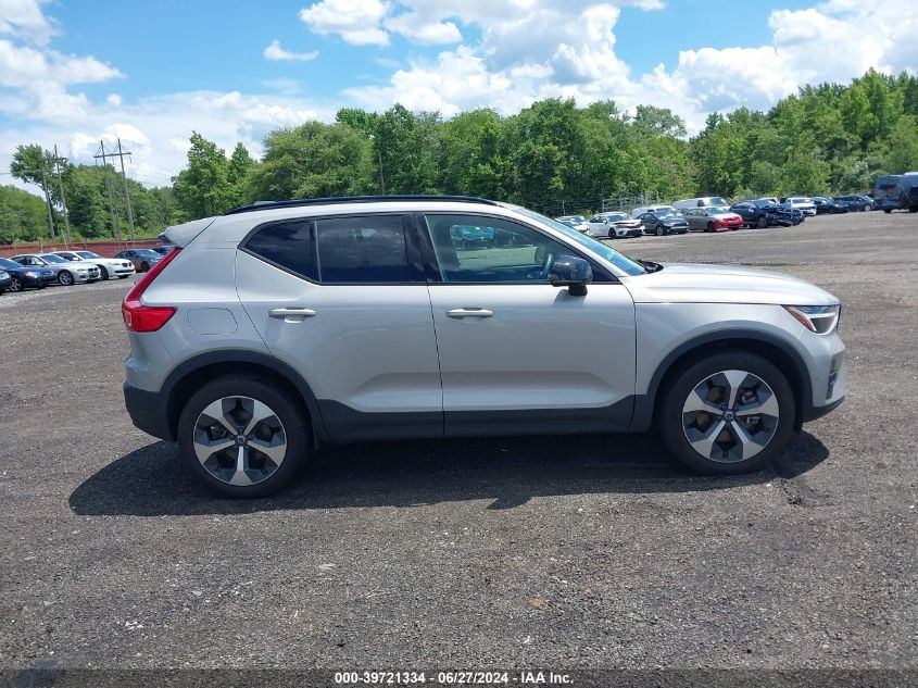 2023 Volvo Xc40 B5 Plus Dark Theme VIN: YV4L12UW0P2930805 Lot: 39721334