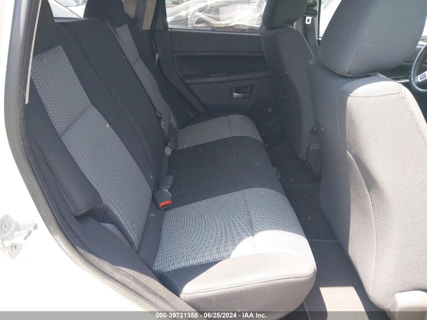 2010 Jeep Grand Cherokee Laredo VIN: 1J4PR4GK3AC103815 Lot: 39721358