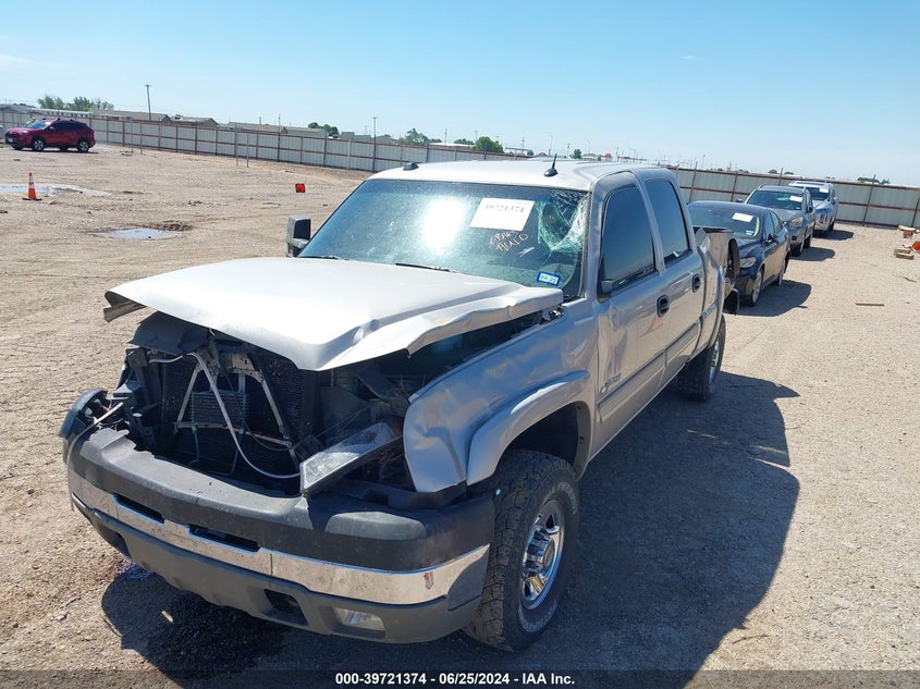 2004 Chevrolet Silverado K2500 Heavy Duty VIN: 1GCHK23UX4F207411 Lot: 39721374