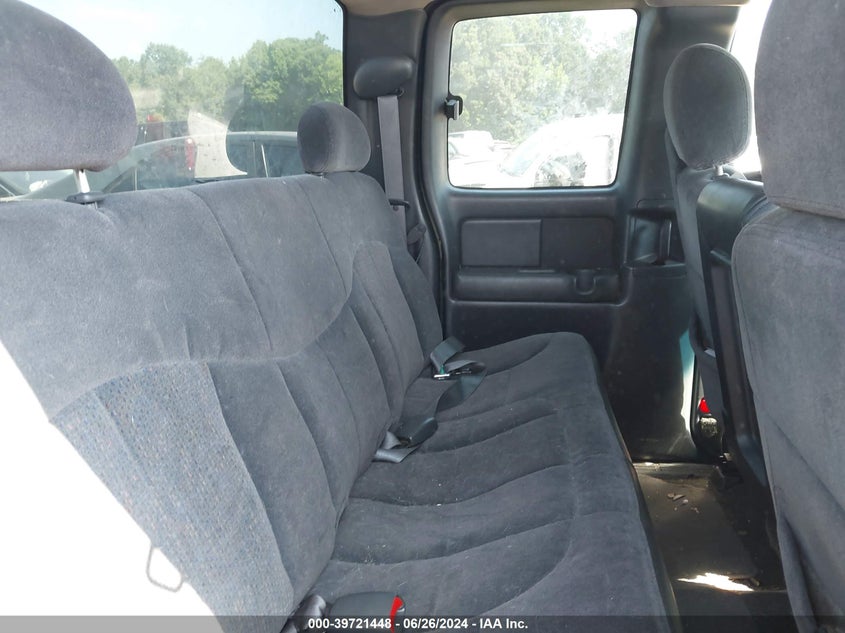 2001 Chevrolet Silverado 1500 C1500 VIN: 2GCEC19V211278437 Lot: 39721448