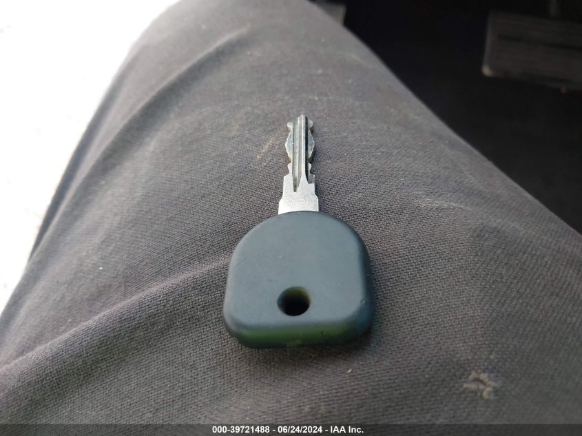 2013 Chevrolet Suburban 1500 Lt VIN: 1GNSKJE76DR143980 Lot: 39721488