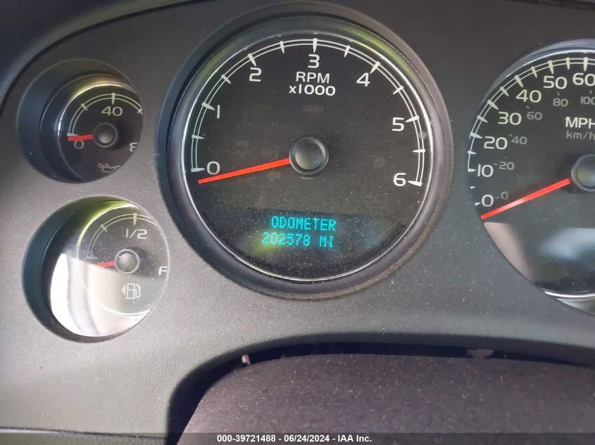 2013 Chevrolet Suburban 1500 Lt VIN: 1GNSKJE76DR143980 Lot: 39721488