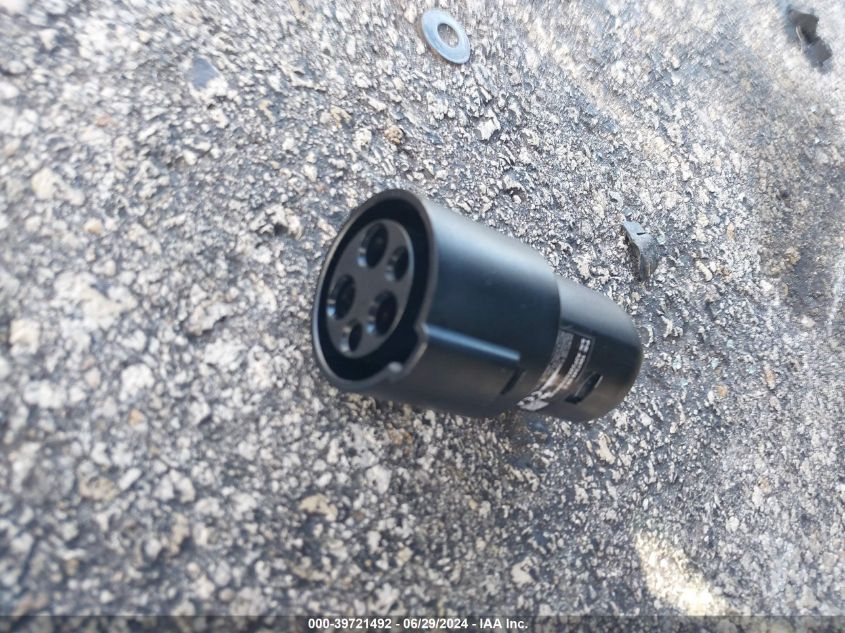 2022 Tesla Model 3 Long Range Dual Motor All-Wheel Drive VIN: 5YJ3E1EB6NF186506 Lot: 39721492